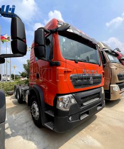 Sinotruck Howo 371HP 6x4 Red Tractor Truck
