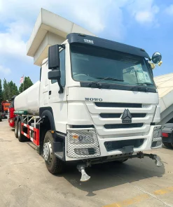 Sinotruk Howo 371HP 6x4 Water Sprinkler Truck
